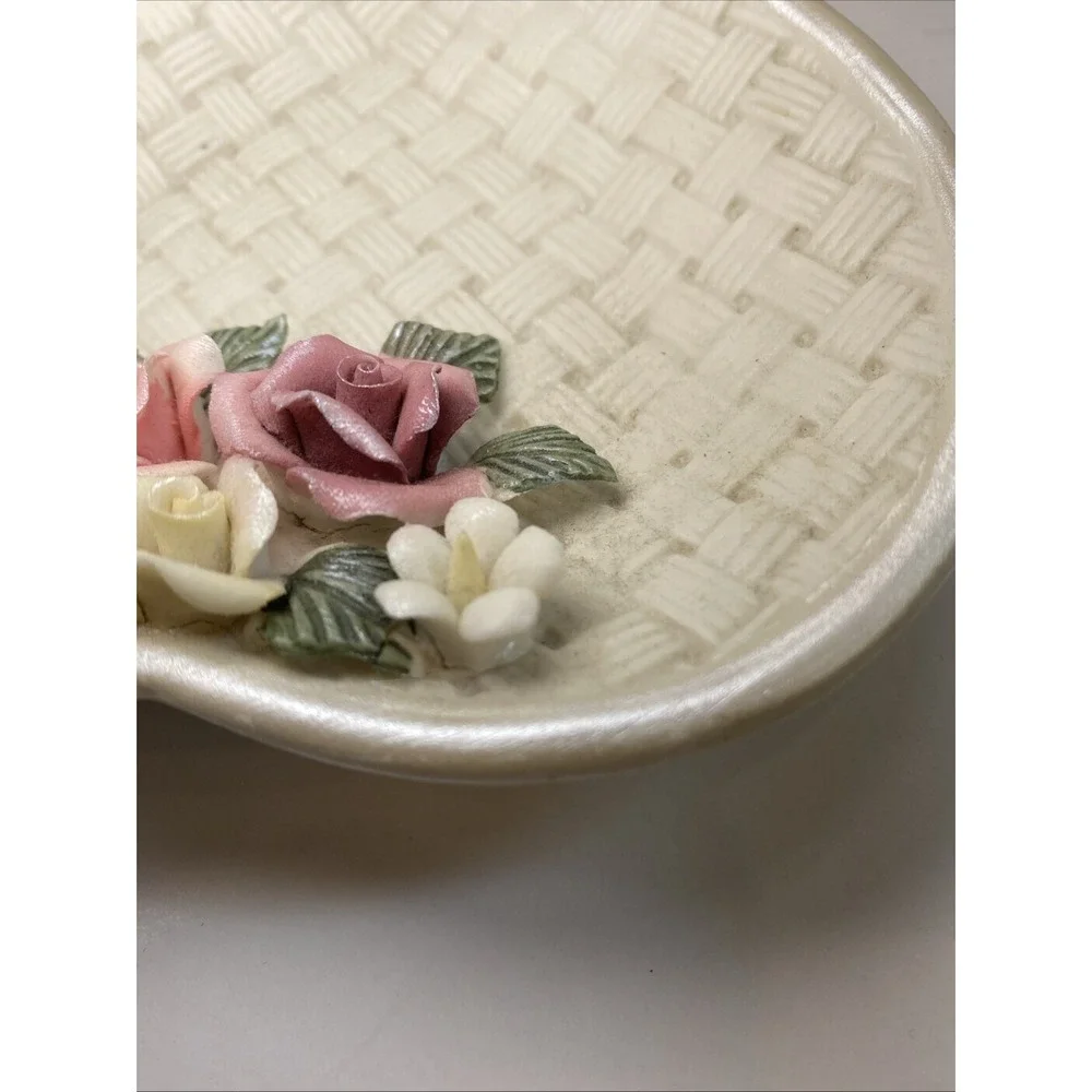 Rare Vintage Ceramic Heart Dish‎ Woven Design With Roses Shaped Trinket 5.5x5.5